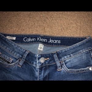 CALVIN KLEIN JEANS